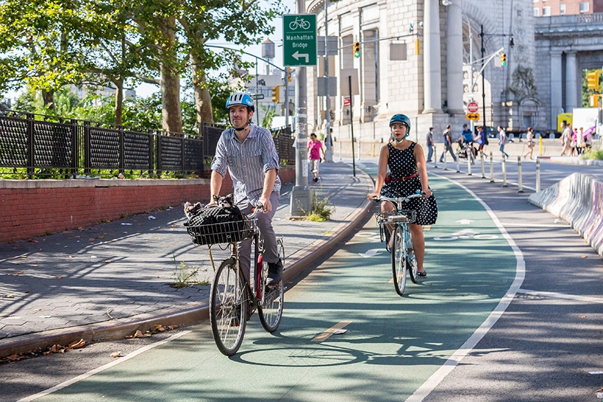 Two way store bike lane